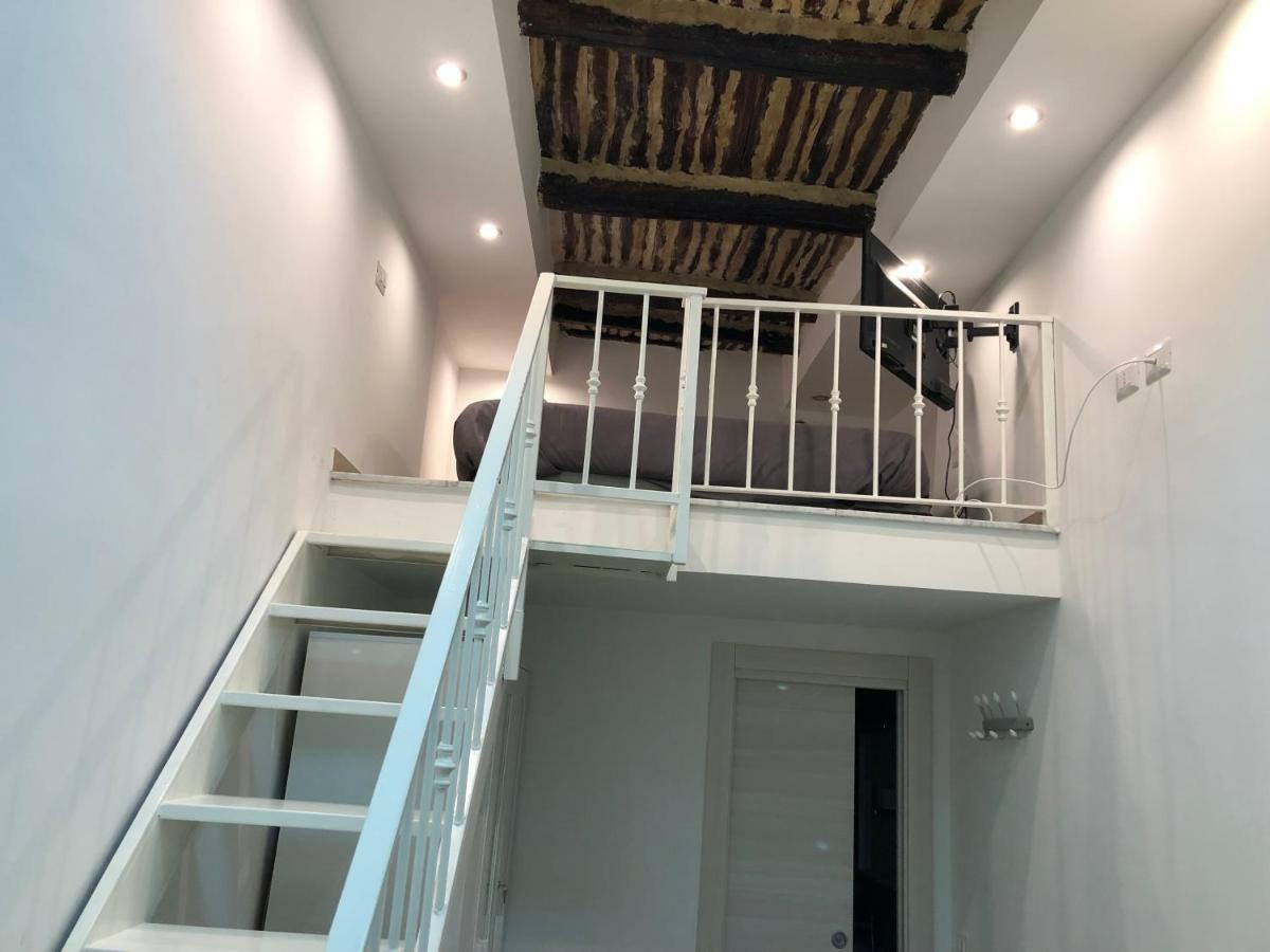 La Casina Di Lia In Via Dei Tribunali *